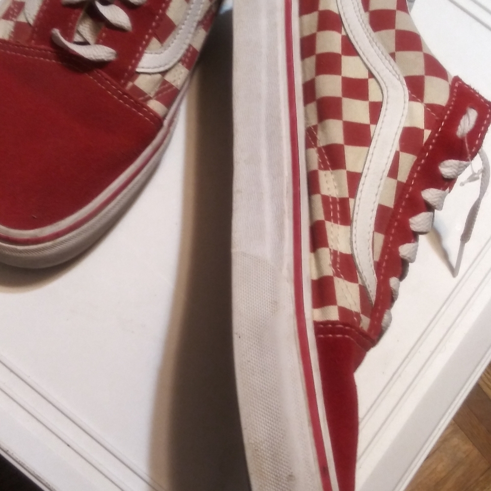 Vans - Picture 2 of 7